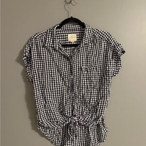 American Eagle Outfitters Navy and White Checkered Button-Down Shirt